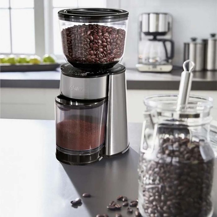Molinillo de café Oster® con 18 ajustes - ostercl